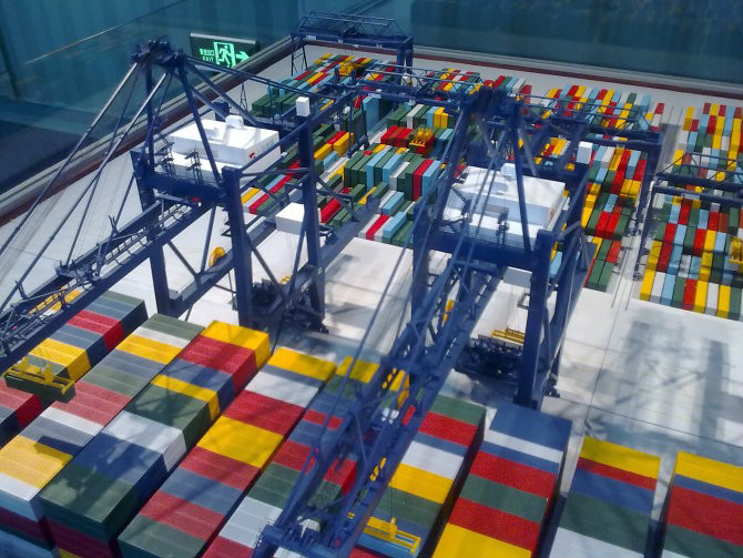 临县港口集装箱堆场